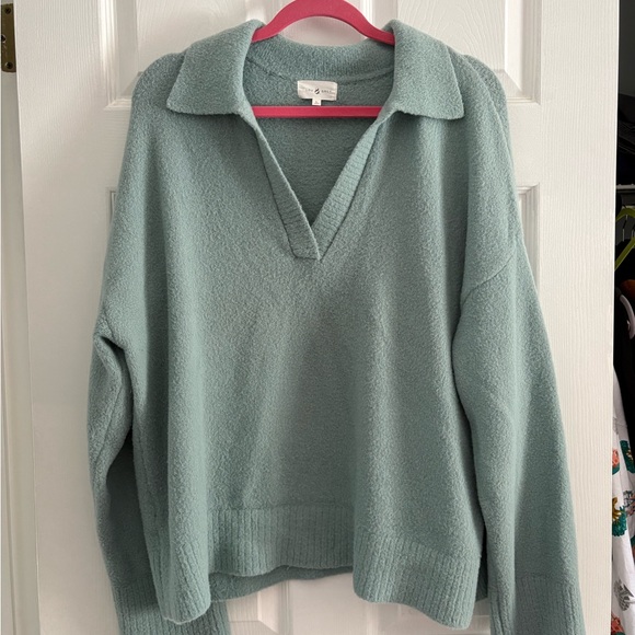 Lou & Grey Sweaters - 🩵 Lou & Grey Soft Split/Collared V-NeckSweater – Size L – Bundle 3 for $20